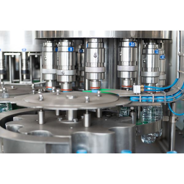 Rotary 2.2KW Automatic Water Bottle Filling Machine SUS304 0.8M3/ Min