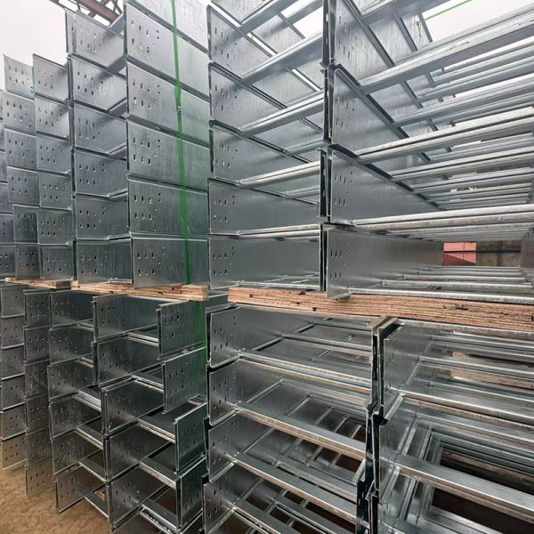 3m-6m Length Hot Dip Cable Tray Galvanized With Ventilation Groove And Perforation Features