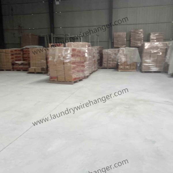 Wire Dry cleaning hanger 16/18 Inches Width for Tangle-free Laundry Organization