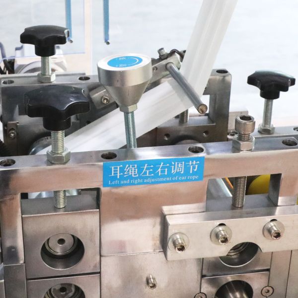 220V Fully Automatic Mask Making Machine Switched Freely with Adult / Child Size