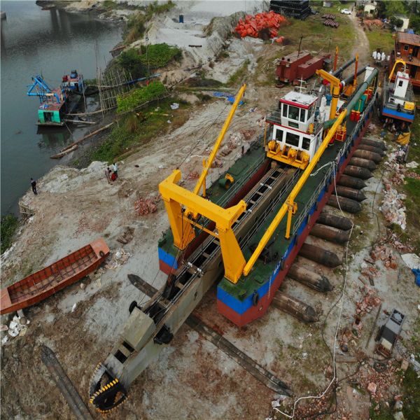 Reservoir Silt Pump Cutter Suction Sand Dredger Used in River