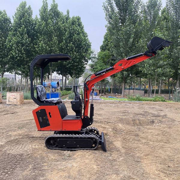 Compact Mini Excavator Machine 8.2KW 1.5 M Max Dumping Height
