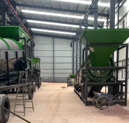 Quality Separating Mobile Rotary Screen For Screening Aggregate 74kw for sale