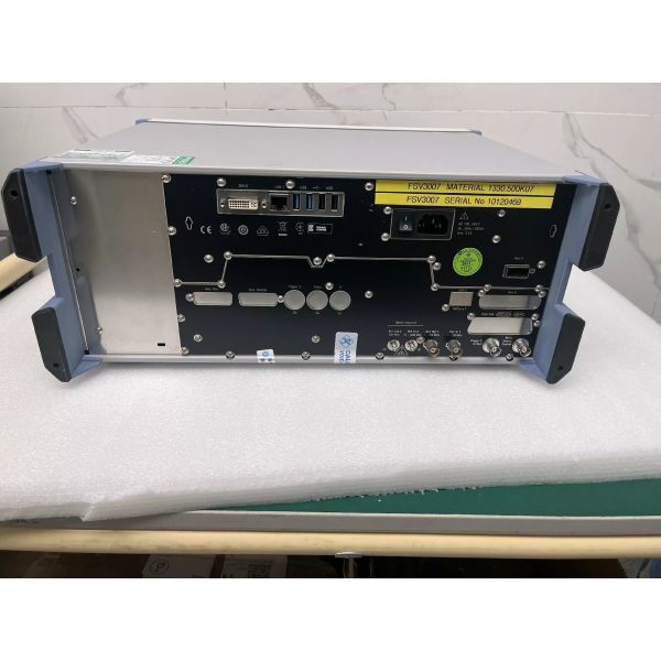 7.5 GHz Wideband Spectrum Analyzer Rohde & Schwarz R&S FSV3007