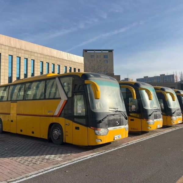 Yuchai 330 Engine Manual Transmission Second-hand Golden Dragon 63-Seat Yellow Buses