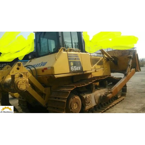 Working Site Original Colour Used Komatsu Bulldozer With NH220-CI Engine D65-16