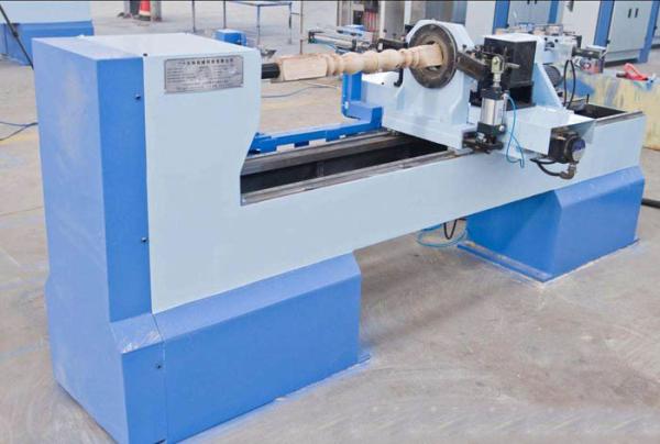 Quality Professional CNC Wood Milling Machine HR-1350 With DSP Controller CE Approved for sale