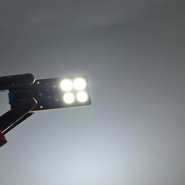 High Quality T10 8SMD 3030 Canbus error free Car LED Bulb Light