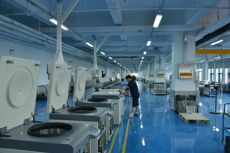 L550 Clinical Medicine Lab Tabletop Centrifuge Machine Low Speed Large Capacity