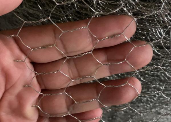 Rust Resistant Zinc Coated Hexagonal Wire Mesh Easy Install Hex Wire Netting
