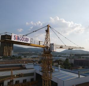 China Lifting Machinery Travelling Tower Crane 6 Tonne on sale