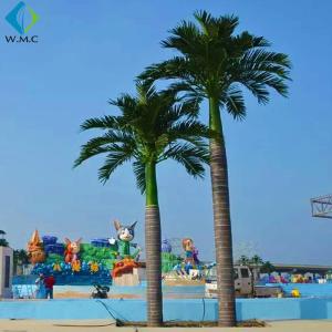 China Fiberglass Trunk Artificial Palm Trees Large Size For Theme Park Decoration on sale