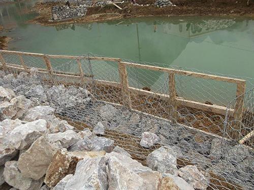 Quality Machine Woven Double Twisted Hexagonal Sek Gabion Mesh 3x1x1m for sale