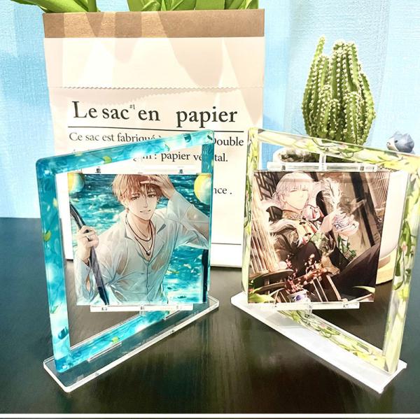 Quality Stylish Rotating Acrylic Double-side Photo Frame With Custom UV Printing For Home Decor for sale