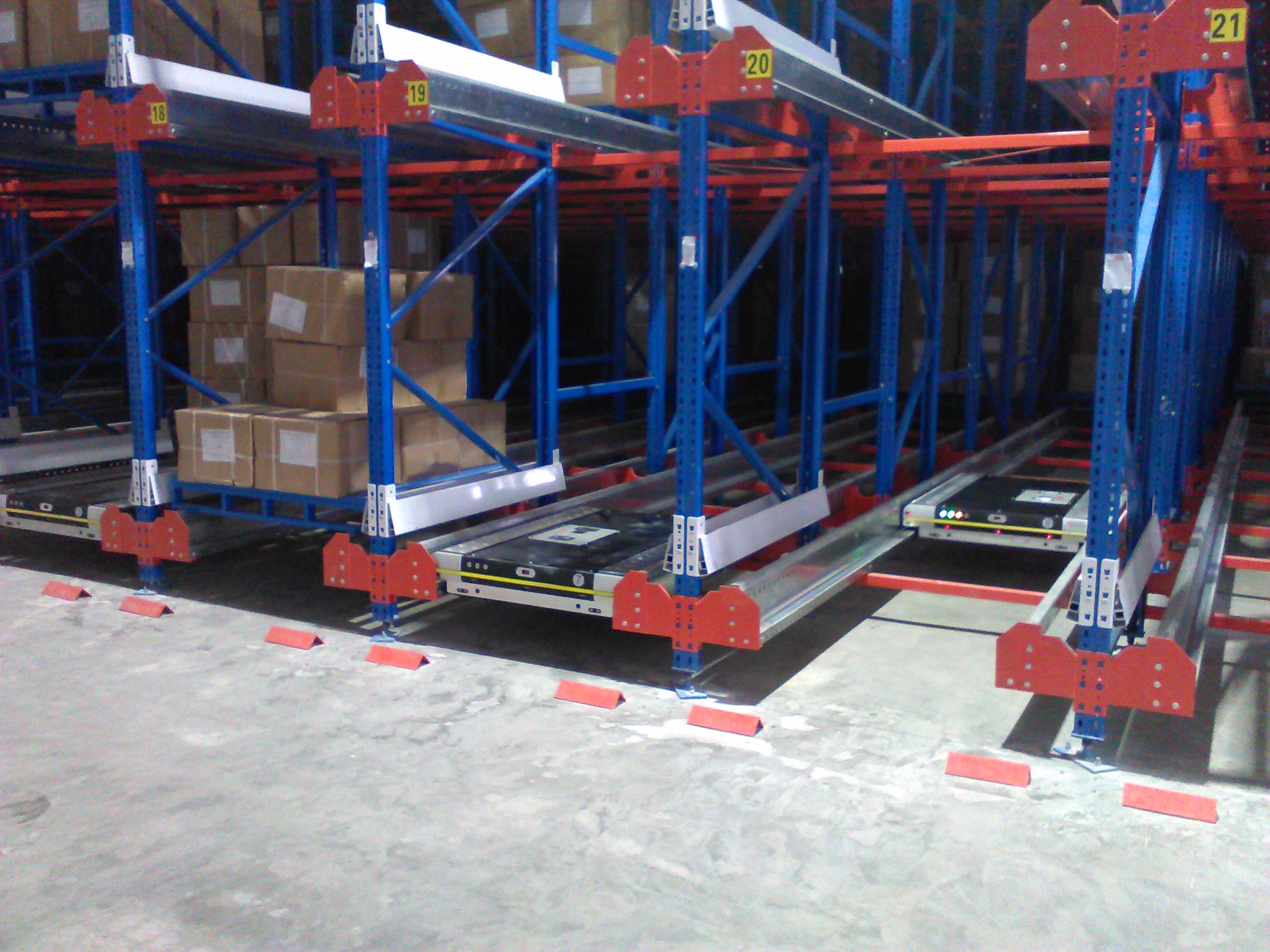High Density Radio Shuttle Pallet Rack System for Improved Stock Management