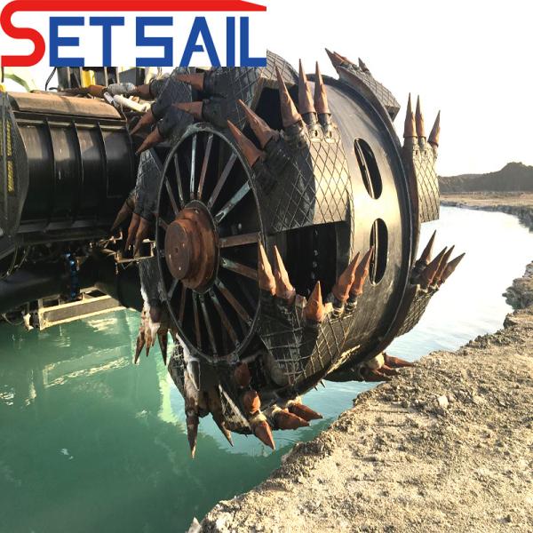 Full Hydraulic Control Wheel Bucket Mud Dredger Used in Lake