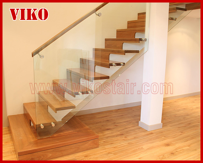 Floating Staircase VK50C Tempered Glass LED Light strip StringerBeech Tread