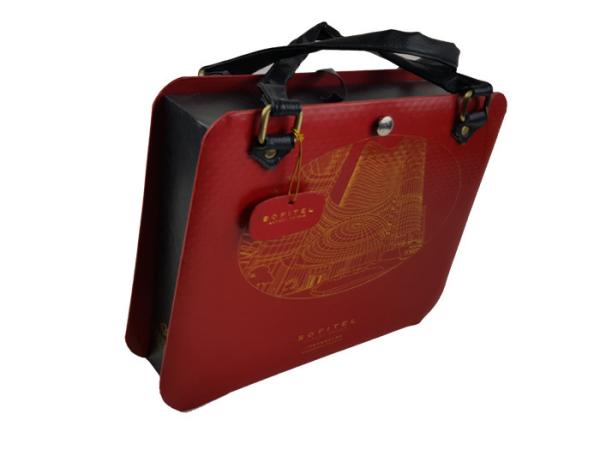 Quality OEM Design CMYK Red Color Printing Rigid Cardboard Material Customized Size Box Set with Handle for sale