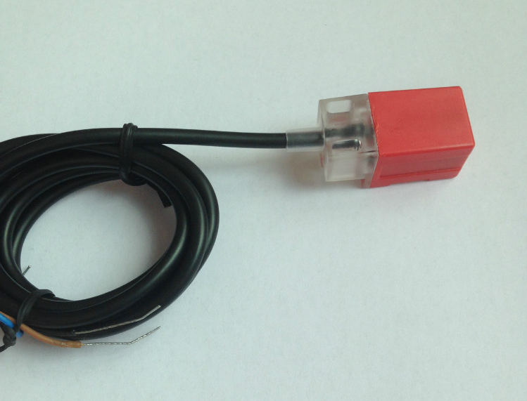 PL-05 DC 6-36V 5 mm distance 3-wire inductive square proximity sensor switch