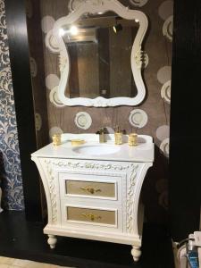 China PVC Golden Painting Embossing Floor Standing Bathroom Cabinet With Mirror on sale