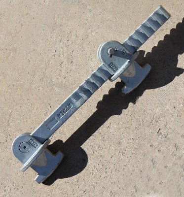 Forged Steel 260mm 380mm Lashing Twist Locks Double Clamp ISO Shipping Container Bridge Fitting Container Lashing Equipment