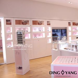 Wholesale Custom MDF Lockable Jewellery Showroom Furniture from china suppliers