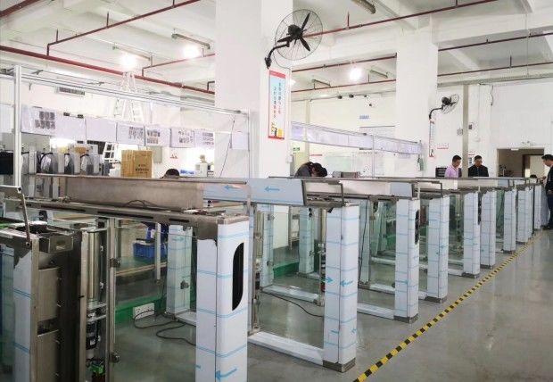 CE Certified Card Reader QR Code RS485 MBCF Speed Gate Turnstile With Servo Motor 5