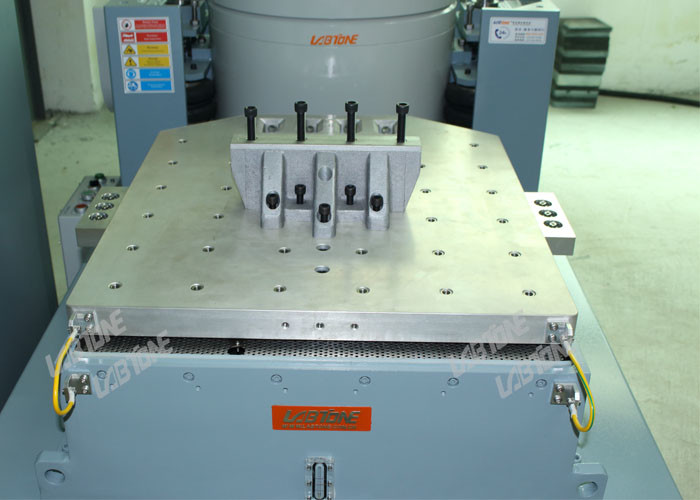 1-2500Hz Vibration Test Systems For UN38.3 Battery And Package Testing Meet IEC 62133 Standard