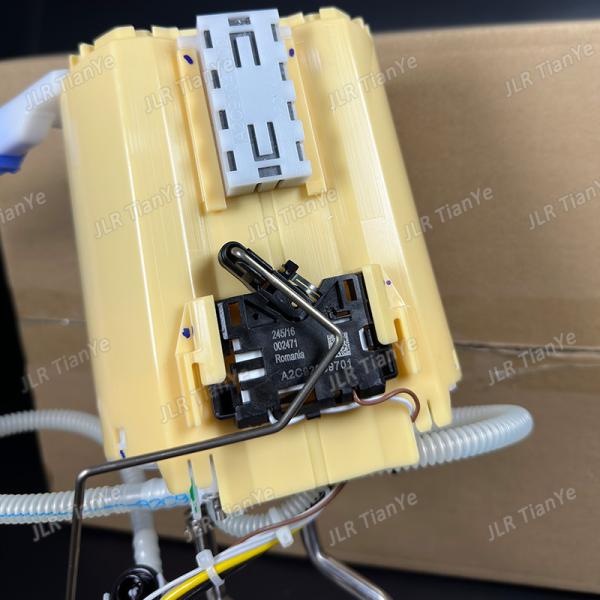 Land Rover Car Parts Discovery 5 3.0 V6 Fuel Pump Gasoline Pump LR082740 ﻿