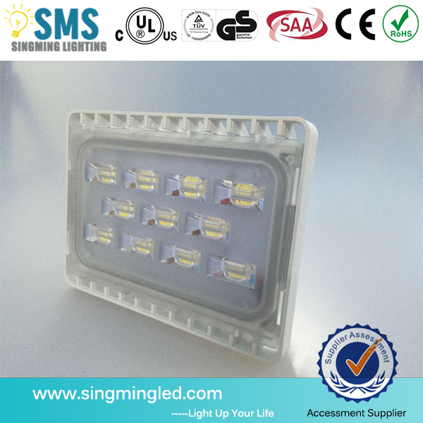 Free sample outdoor 30w led flood light with 3years warranty CE EMC ROHS LVcertific