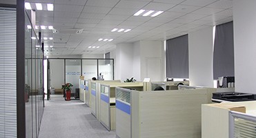 Customized Plastic Injection Molding Mold Powder Coating For Auto Bumper