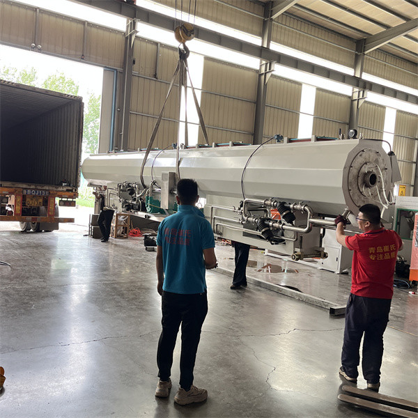 Advanced Plastic Extruder Machine Hdpe Pipe Extrusion Machine / Line Water Tank Making Machine