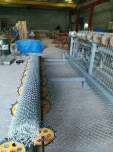 China 2m-4m width double wire feeding Fully Automatic Chain Link Fence  Machine for fence on sale