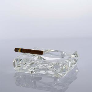 China Free Logo Engraved Cigar Ashtray Crystal Luxury Cigar Ashtray on sale