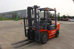 Wholesale VMAX 3.5 Ton Mini Diesel Powered Forklift 125mm Fork Width Automatic Transmission from china suppliers