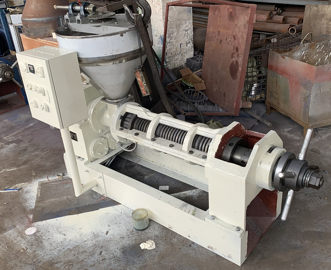 220v Cooking Oil Pressing Machine , Mustard Oil Making Machine Labor Saving
