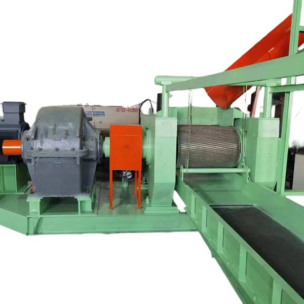 Quality Double Roller Tire Block Crusher With Water Circulation Cooling Process Tire Blocks Into Rubber Particles. for sale