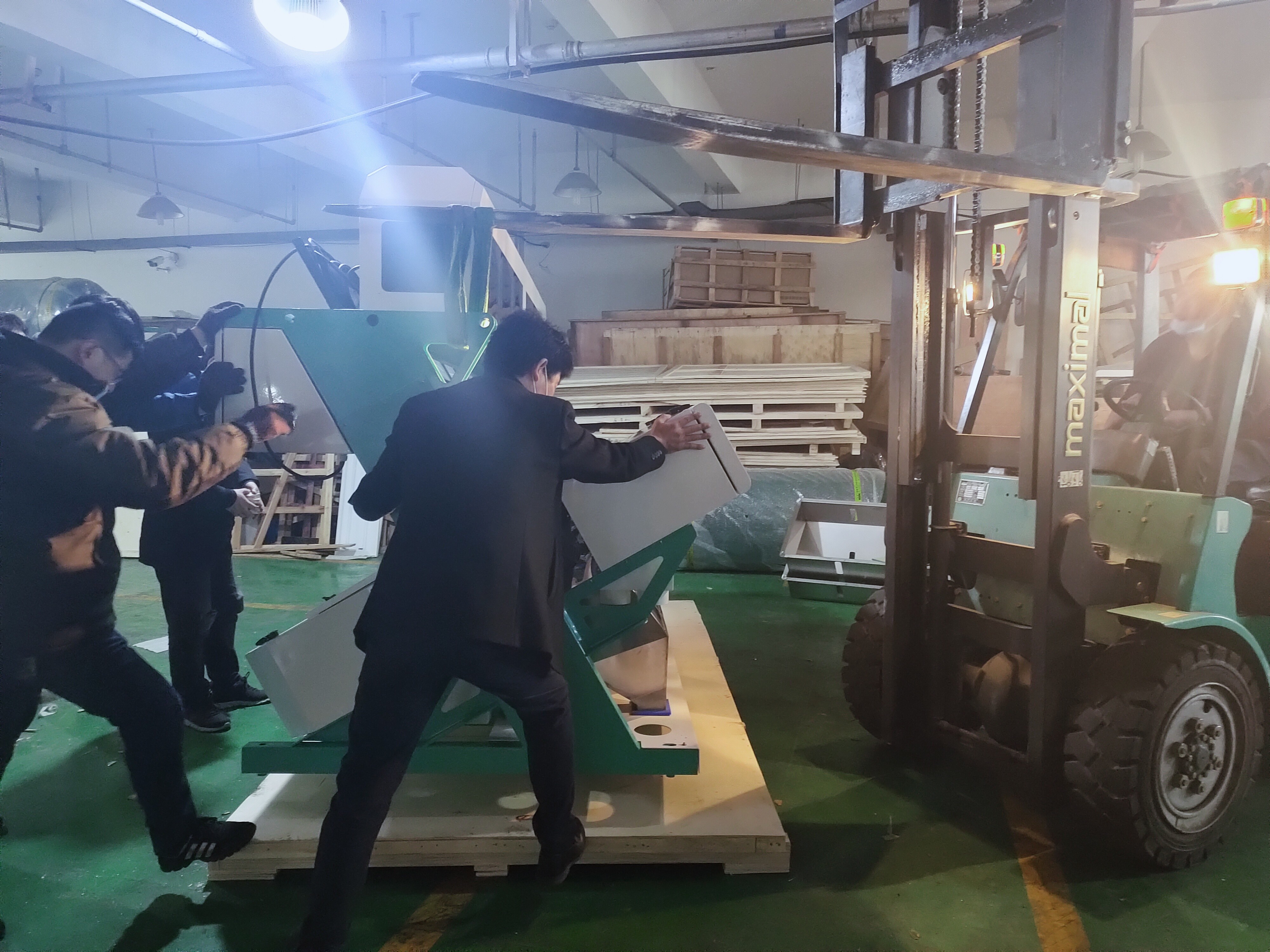 2 Chutes Blue Plastic Color Sorter Machine From WENYAO With 99.99% Sorting Accuracy