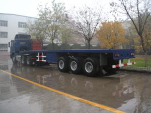 China 40ft 3 Alxes Heavy Duty Flatbed Semi Trailers With 3mm Diamond Platform on sale