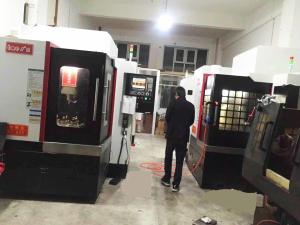 China Box Way CNC Vertical Machining Center  japanese CNC Machines 24T Arm Type on sale
