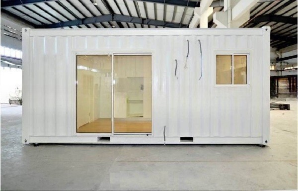 Custom Made Luxury Prefab Container House Flexible Design with Aluminum Window and 20ft Shipping Container