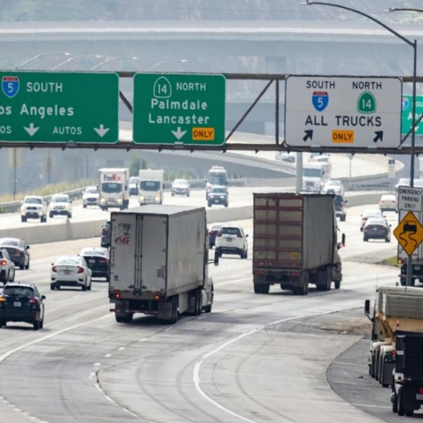 High Intensity Prismatic Reflective Sheeting for Traffic Signs Series LZT 9600