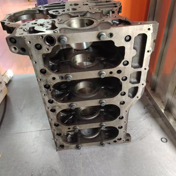 Quality Original Second Hand Good Condition Cylinder Block 4HK1 for sale