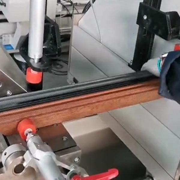 PVC PROFILE CUTTING MACHINE THERMAL BREAK ASSEMBLY MACHINE ALUMINIUM CUTTING SAW