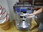 High Output Automatic Soft Serve Frozen Yogurt Machine With Air Pump High