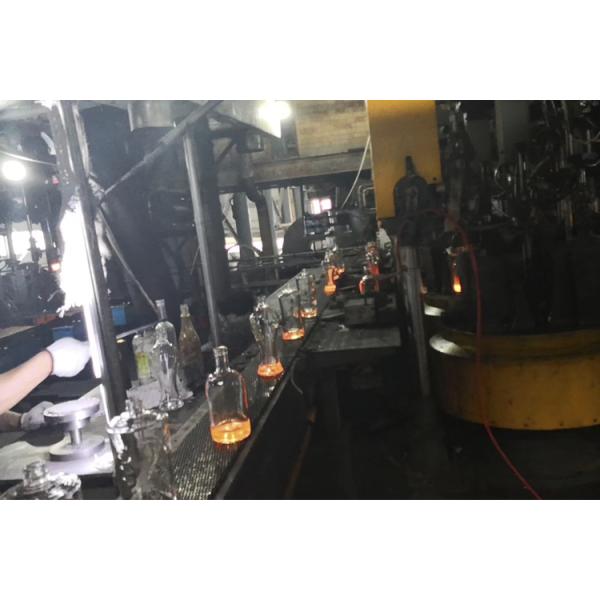 Empty Coloured Wine Bottles Reusable Round Square Shaped SGS Food Grade