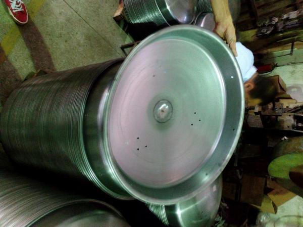 Strict Tolerances SS304 Deep Drawn Stainless Steel Cup Lined