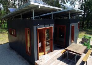 China High Standard Modular Container House , Luxury Design Prefab Shipping Container House on sale