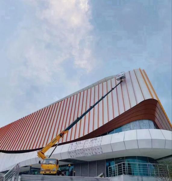 Quality 40m Dongfeng  truck mounted aerial work platform  Articulated Boom Lift with  lifting bucket type for sale