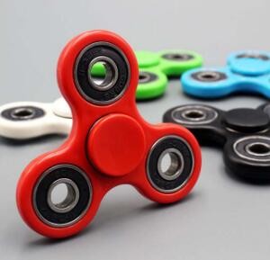 wholesale Popular ABS Platic EDC tri desk fidget spinner toy 1105